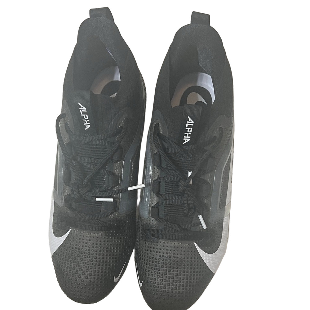Nike football cleats Sz 13.5 W Alpha Menace 4 black outdoors